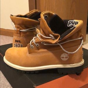 Timberland shoes 1973 est